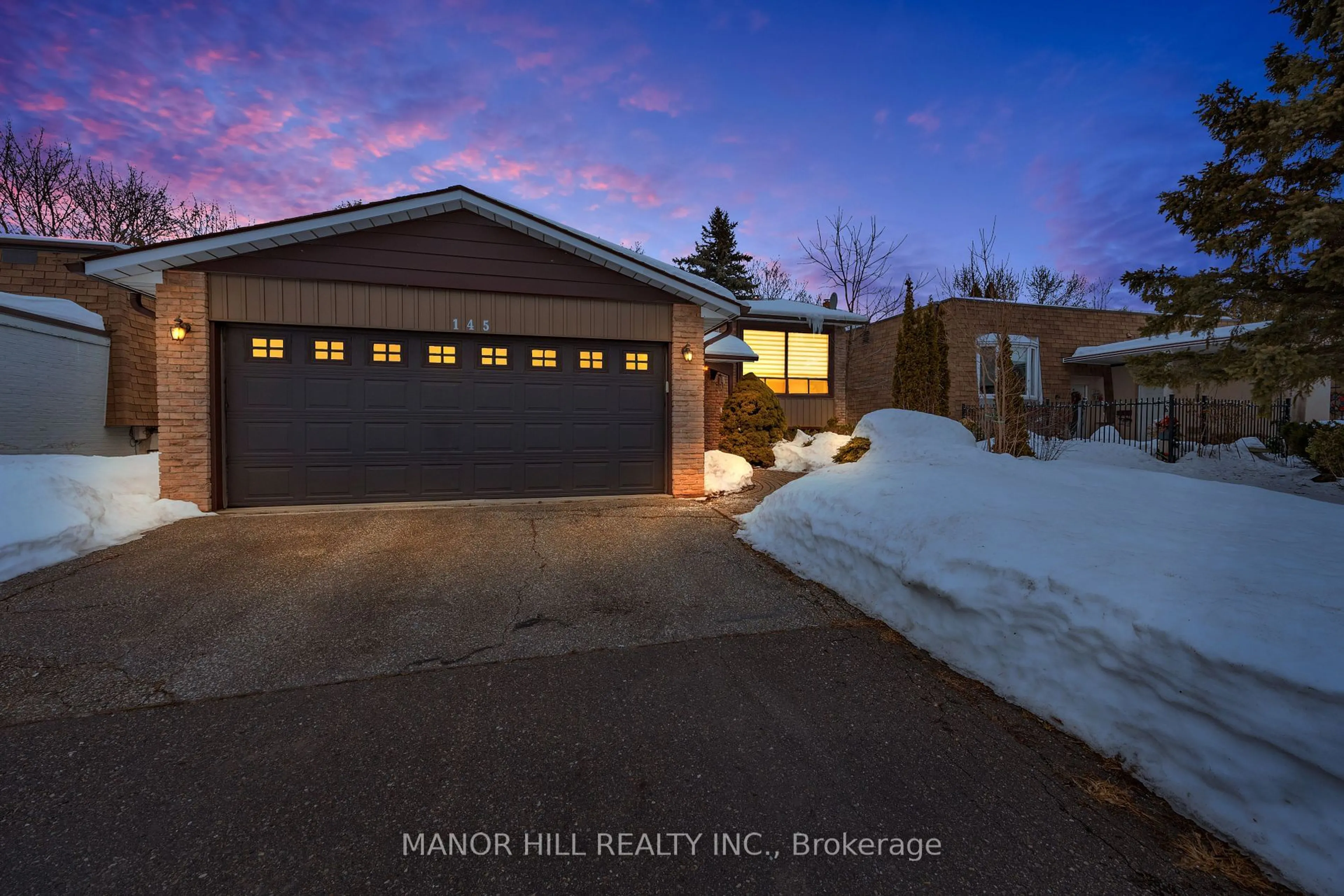 A pic from outside/outdoor area/front of a property/back of a property/a pic from drone, unknown for 145 Ridge Rd, Caledon Ontario L7E 4V5