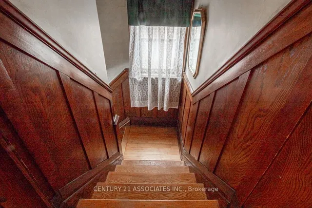 Additional property image - 634 Runnymede Rd