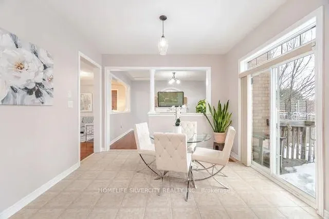 Additional property image - 150 Fairwood Circ
