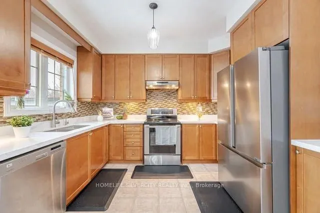 Additional property image - 150 Fairwood Circ
