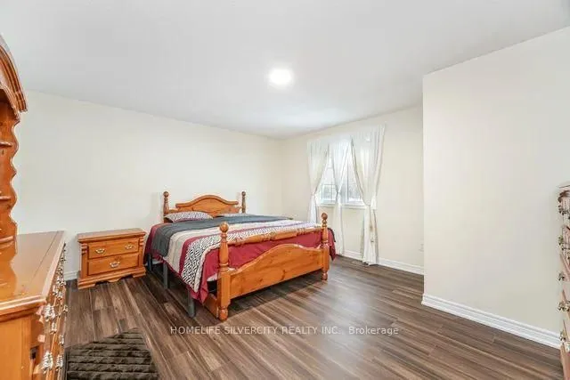 Additional property image - 150 Fairwood Circ