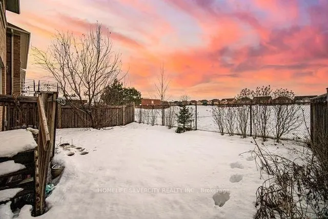 Additional property image - 150 Fairwood Circ
