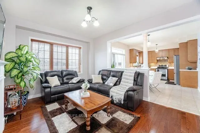 Additional property image - 150 Fairwood Circ