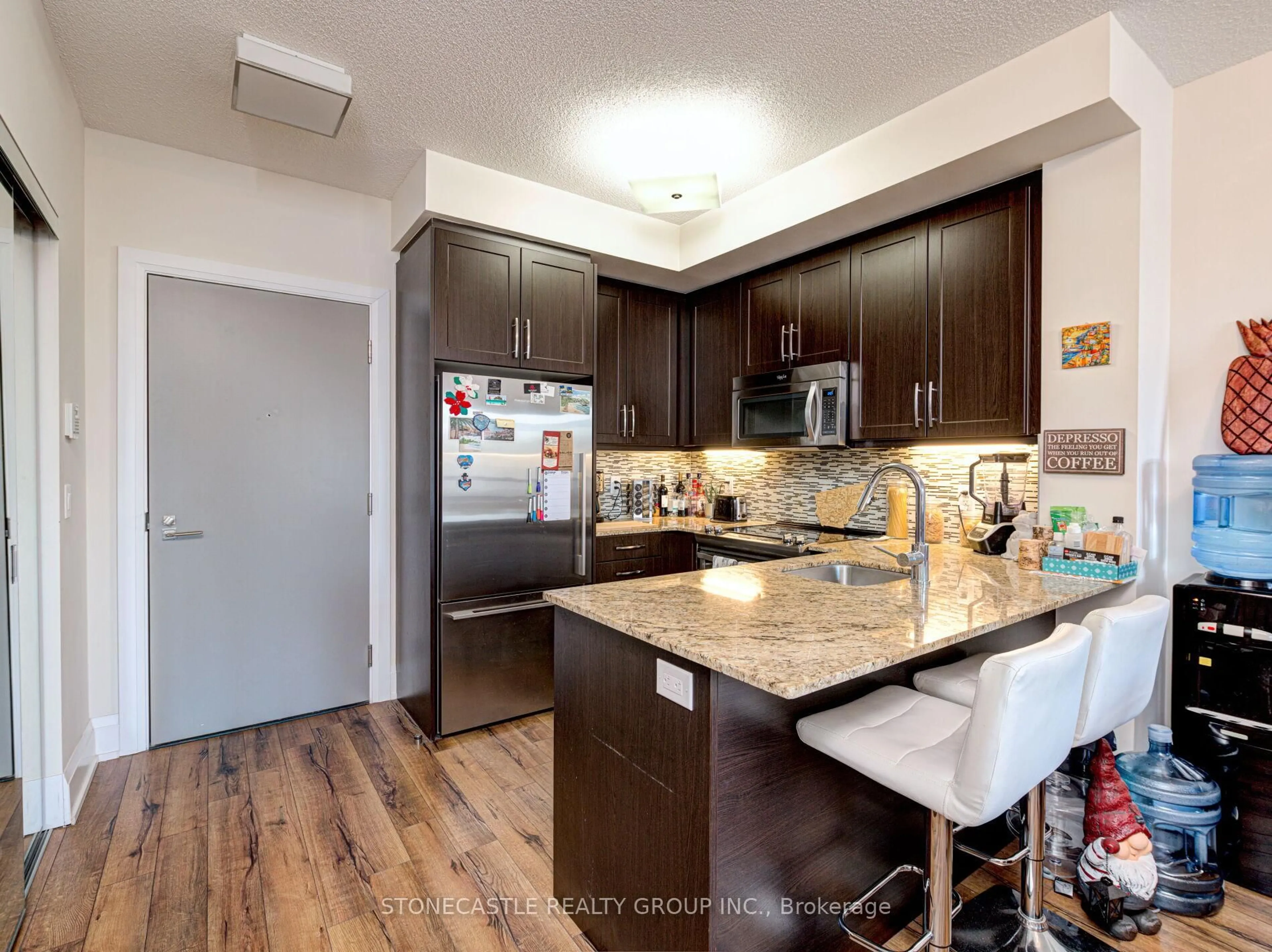 Open concept kitchen, unknown for 2 Old Mill Dr #515, Toronto Ontario M6S 0A2