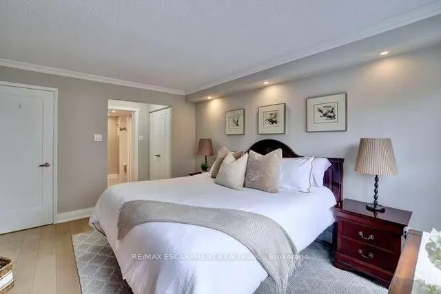 Additional property image - 2210 Lakeshore Rd Unit 504