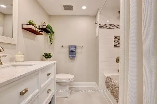 Additional property image - 2210 Lakeshore Rd Unit 504
