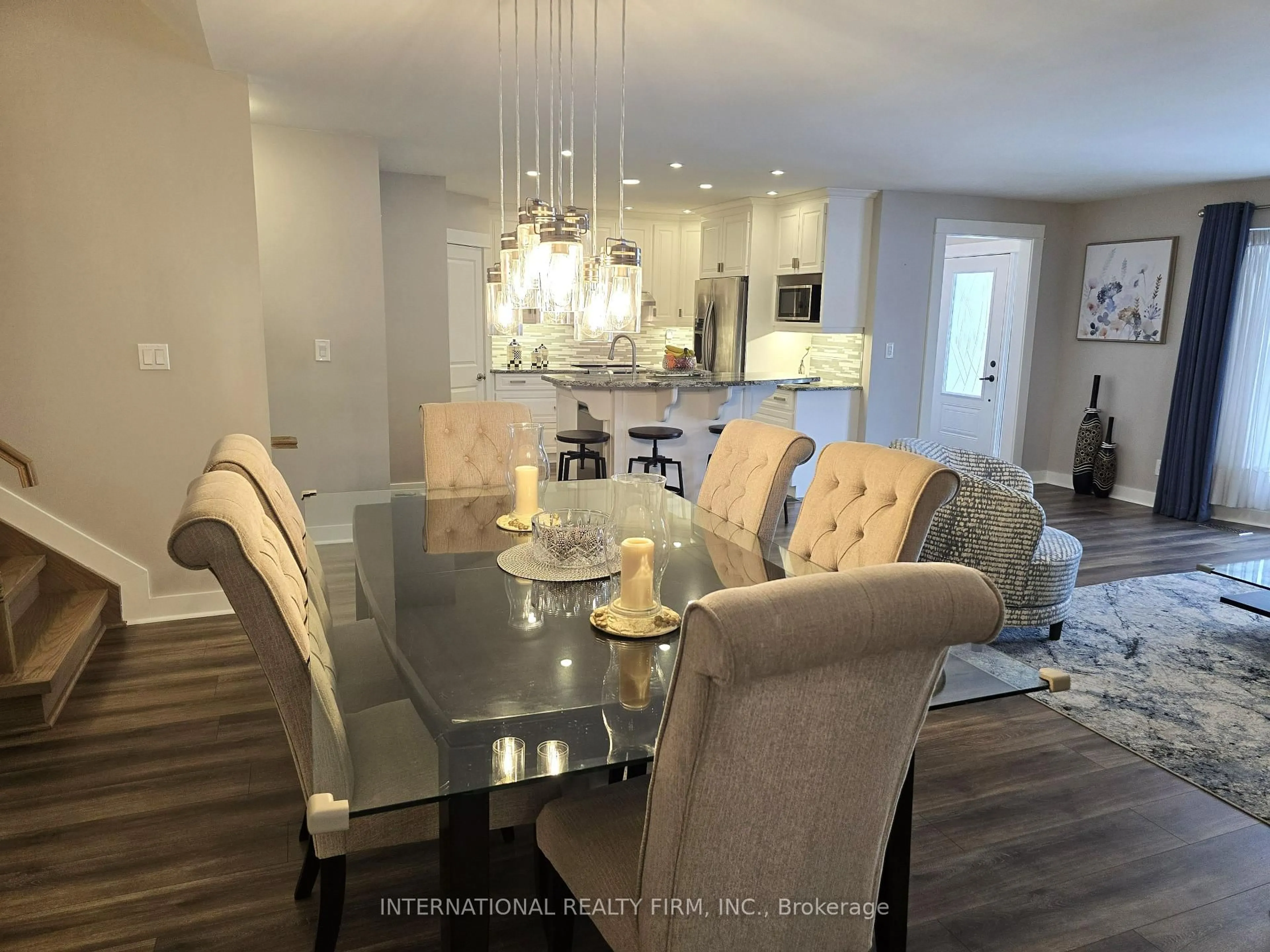 Dining room, unknown for 659 Cherrywood Dr, Burlington Ontario L7T 3W9