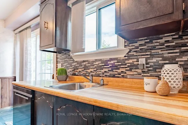 Additional property image - 769 Cabot Tr
