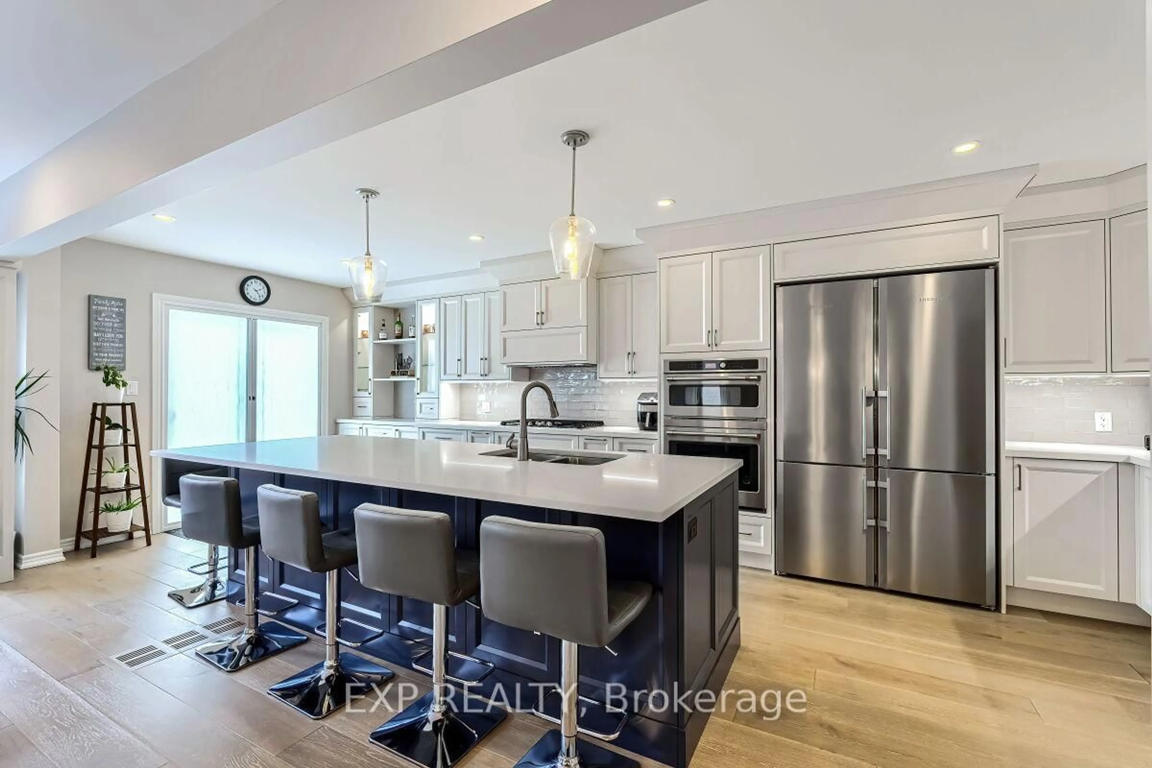 Open concept kitchen, unknown for 792 Knotty Pine Grve, Mississauga Ontario L5W 1K5