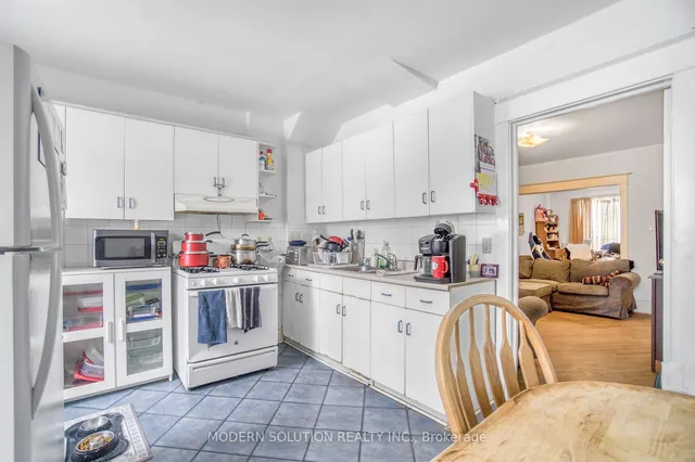 Additional property image - 2 Rockwell Ave