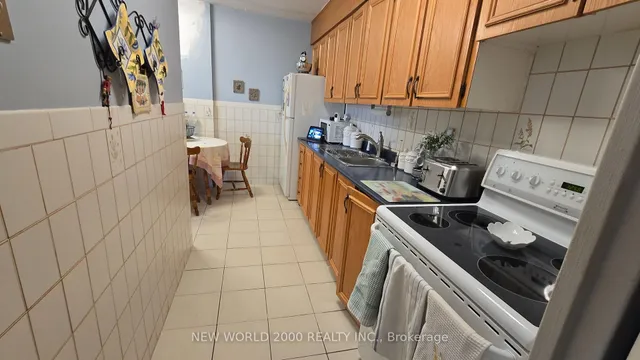 Additional property image - 3460 Keele St Unit 505