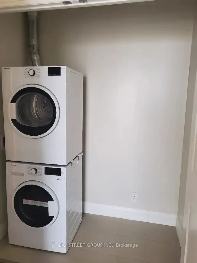 Additional property image - 15 Lynch St Unit 1006