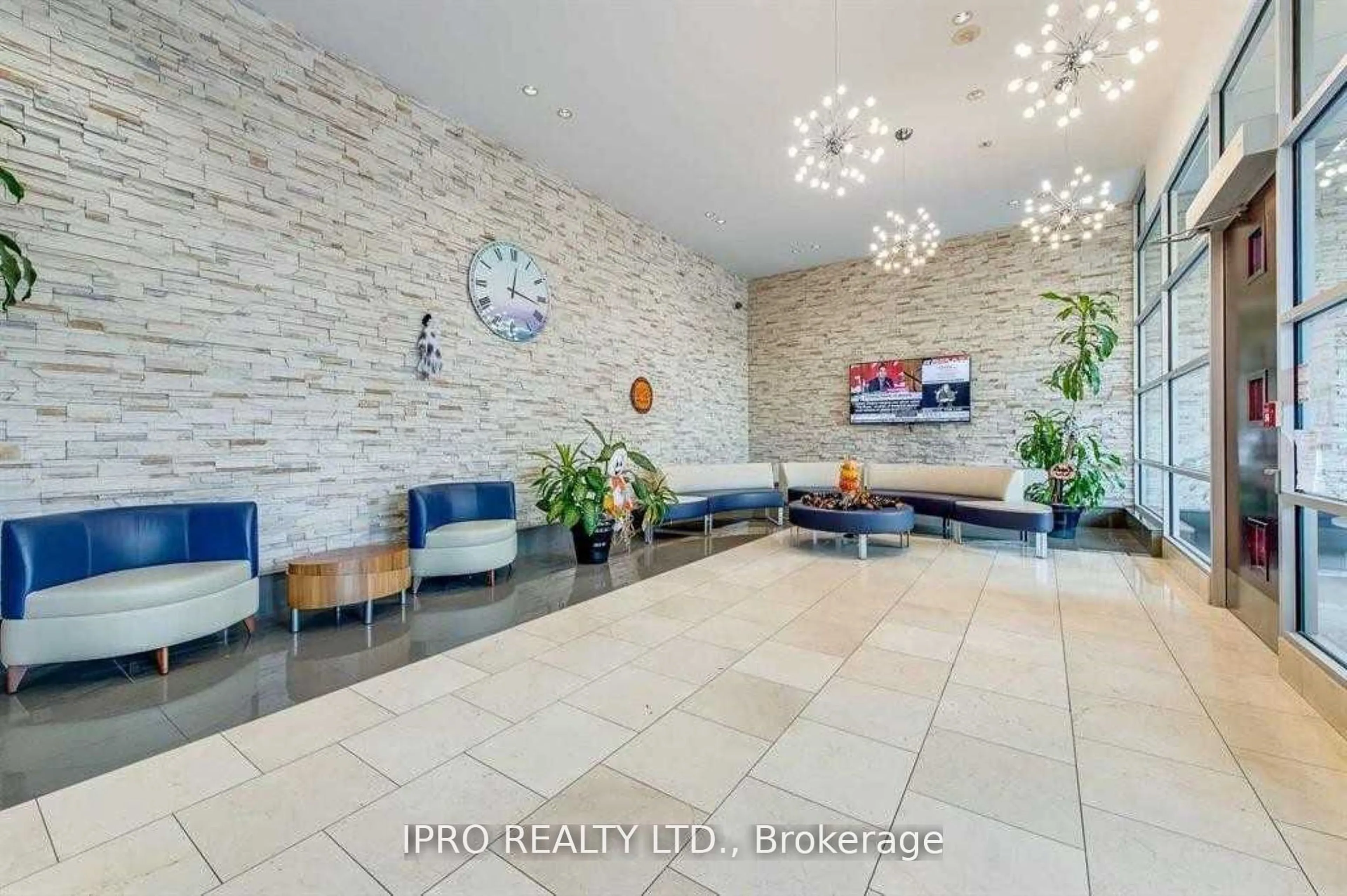 Lobby for 3939 Duke Of York Blvd #513, Mississauga Ontario L5B 4N2