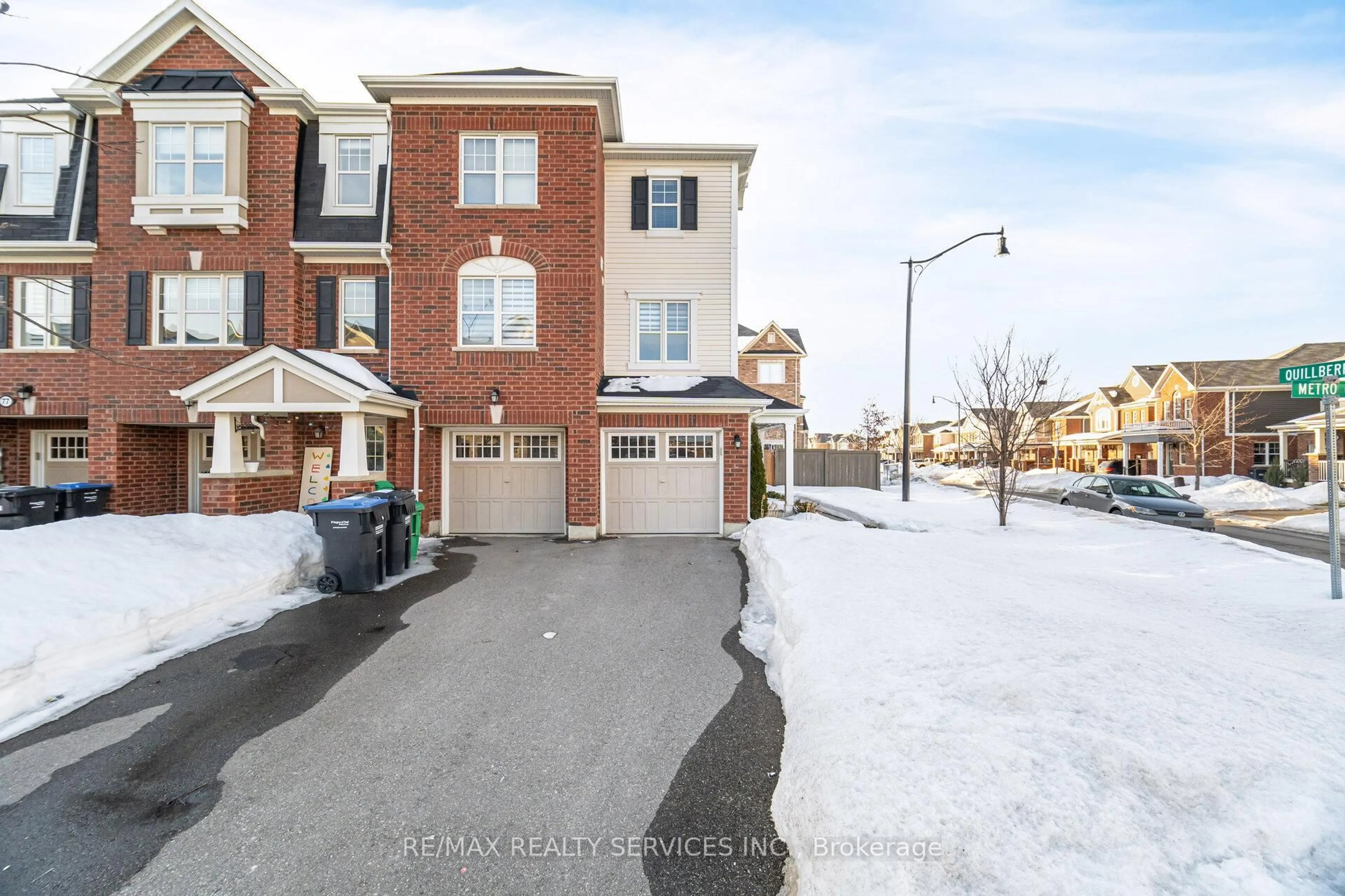 A pic from outside/outdoor area/front of a property/back of a property/a pic from drone, street for 8 Quillberry Clse, Brampton Ontario L7A 4P2