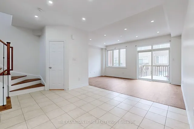 Additional property image - 10 Rockbrook Tr