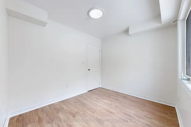Additional property image - 10 Rockbrook Tr