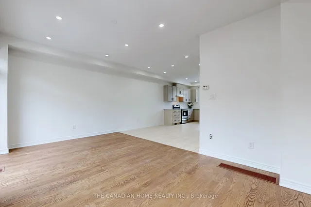 Additional property image - 10 Rockbrook Tr