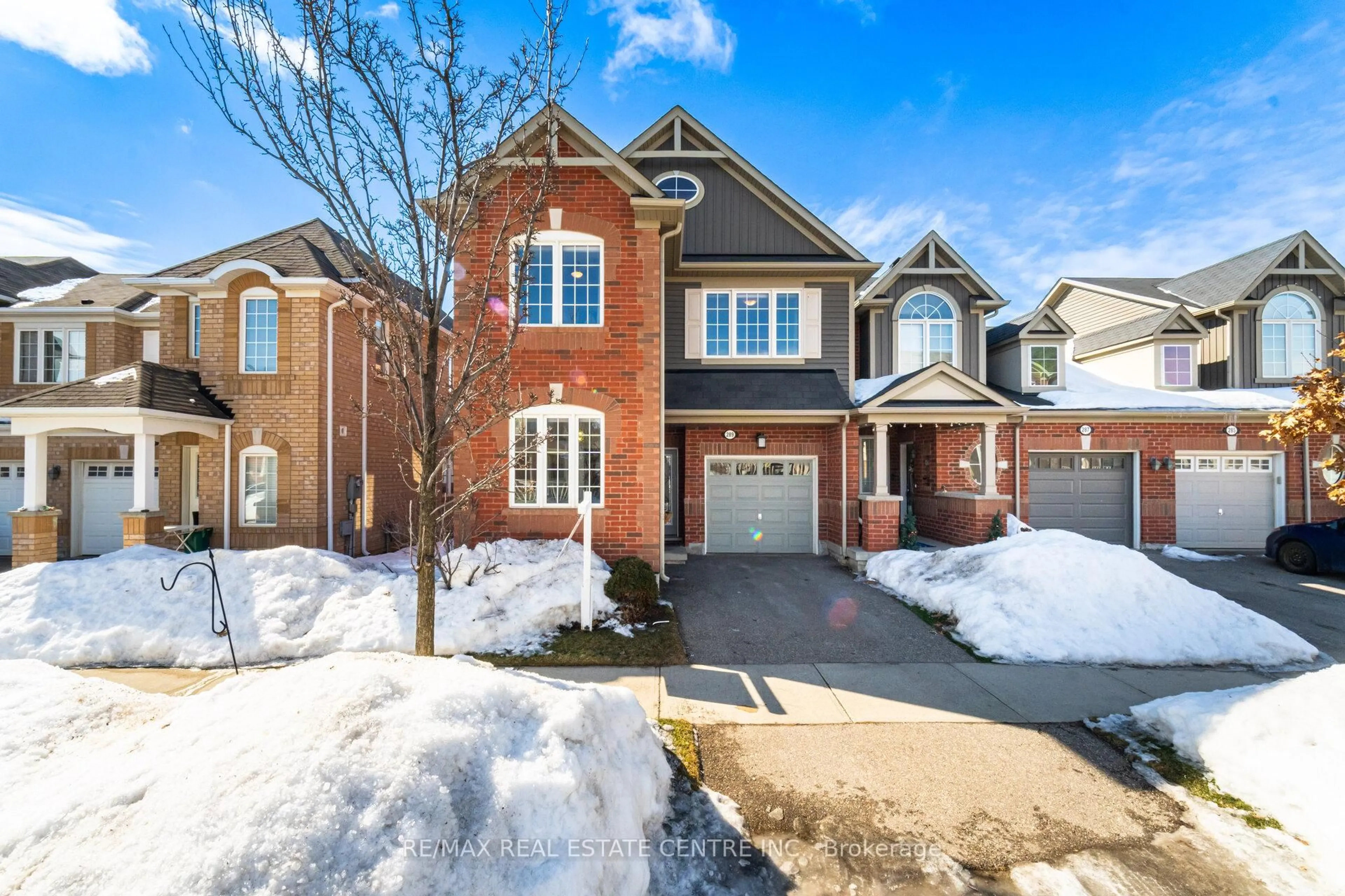 Home with brick exterior material, street for 289 Mortimer Cres, Milton Ontario L9T 8N6