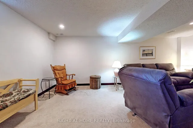 Additional image 3 of 117 Lent Cres