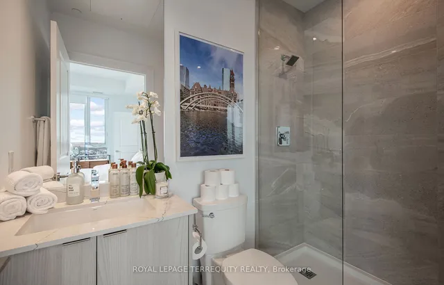 Additional property image - 1928 Lakeshore Blvd Unit Ph01w