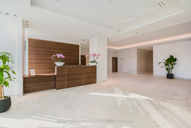 Additional property image - 1928 Lakeshore Blvd Unit Ph01w
