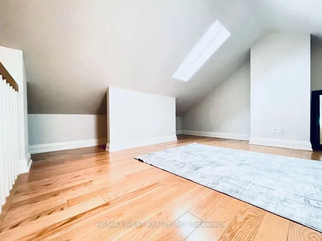 Additional property image - 18 Brock Ave