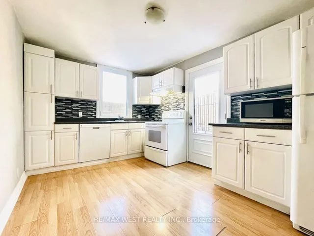 Additional property image - 18 Brock Ave