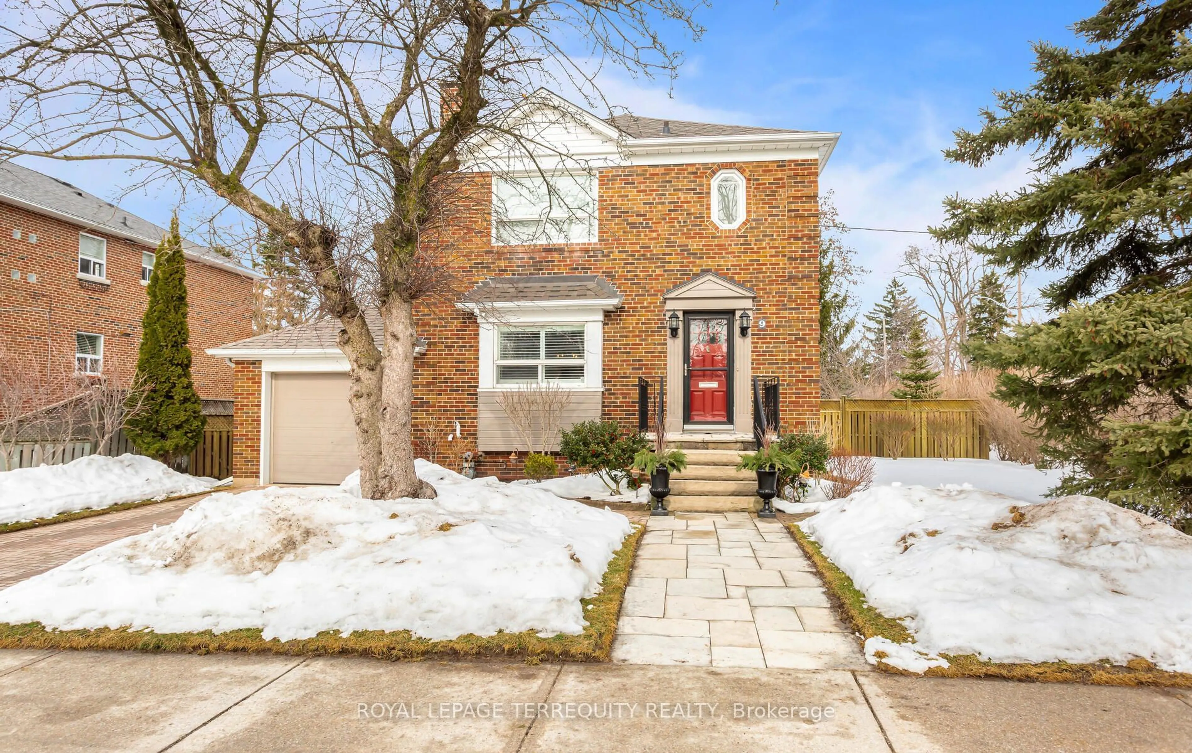 Home with brick exterior material, street for 9 Wenonah Dr, Mississauga Ontario L5G 3V8