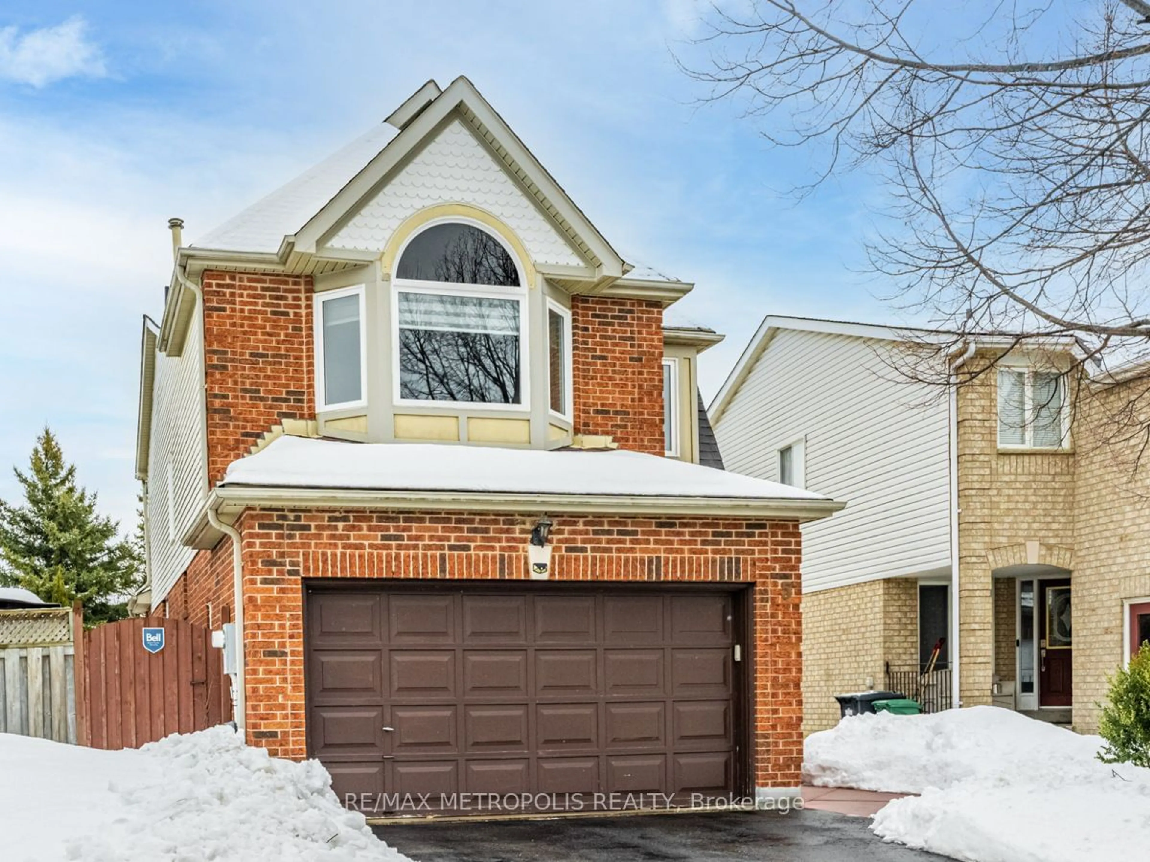 Home with brick exterior material, street for 5 Furrows End, Brampton Ontario L6Z 4S5