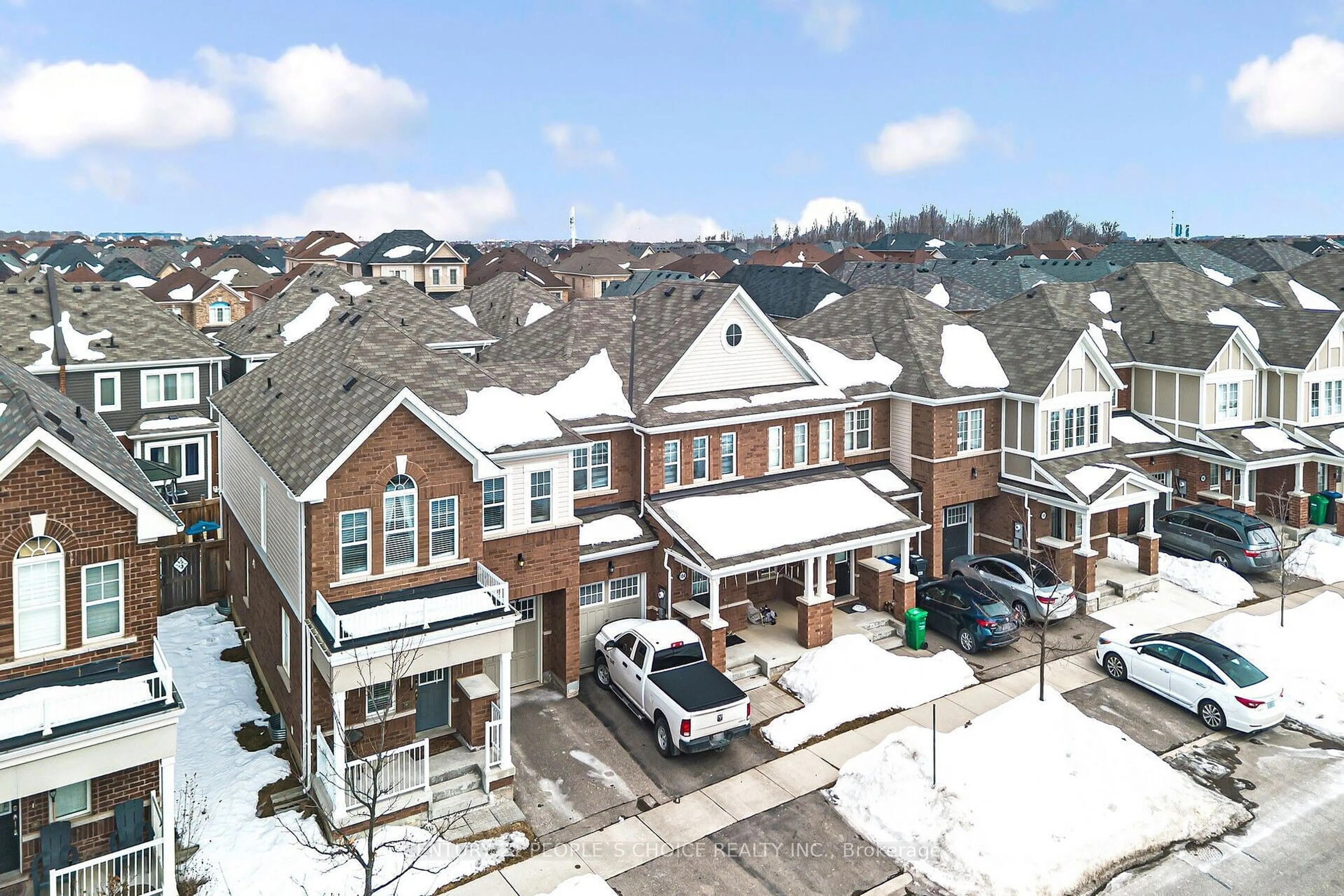 A pic from outside/outdoor area/front of a property/back of a property/a pic from drone, street for 106 Quillberry Clse, Brampton Ontario L7A 0A8