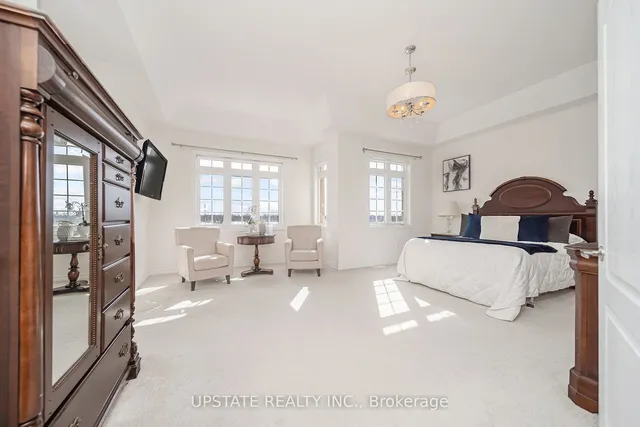 Additional property image - 10 Agincourt Circ
