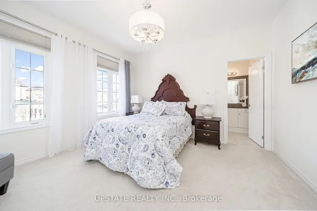 Additional property image - 10 Agincourt Circ