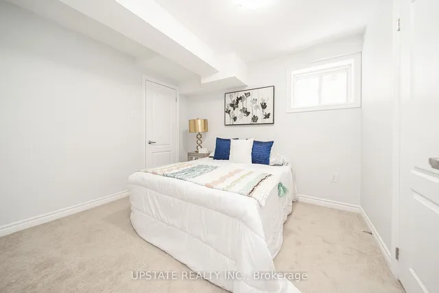 Additional property image - 10 Agincourt Circ