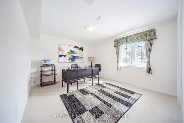 Additional property image - 10 Agincourt Circ