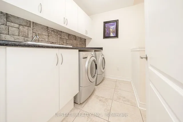 Additional property image - 10 Agincourt Circ