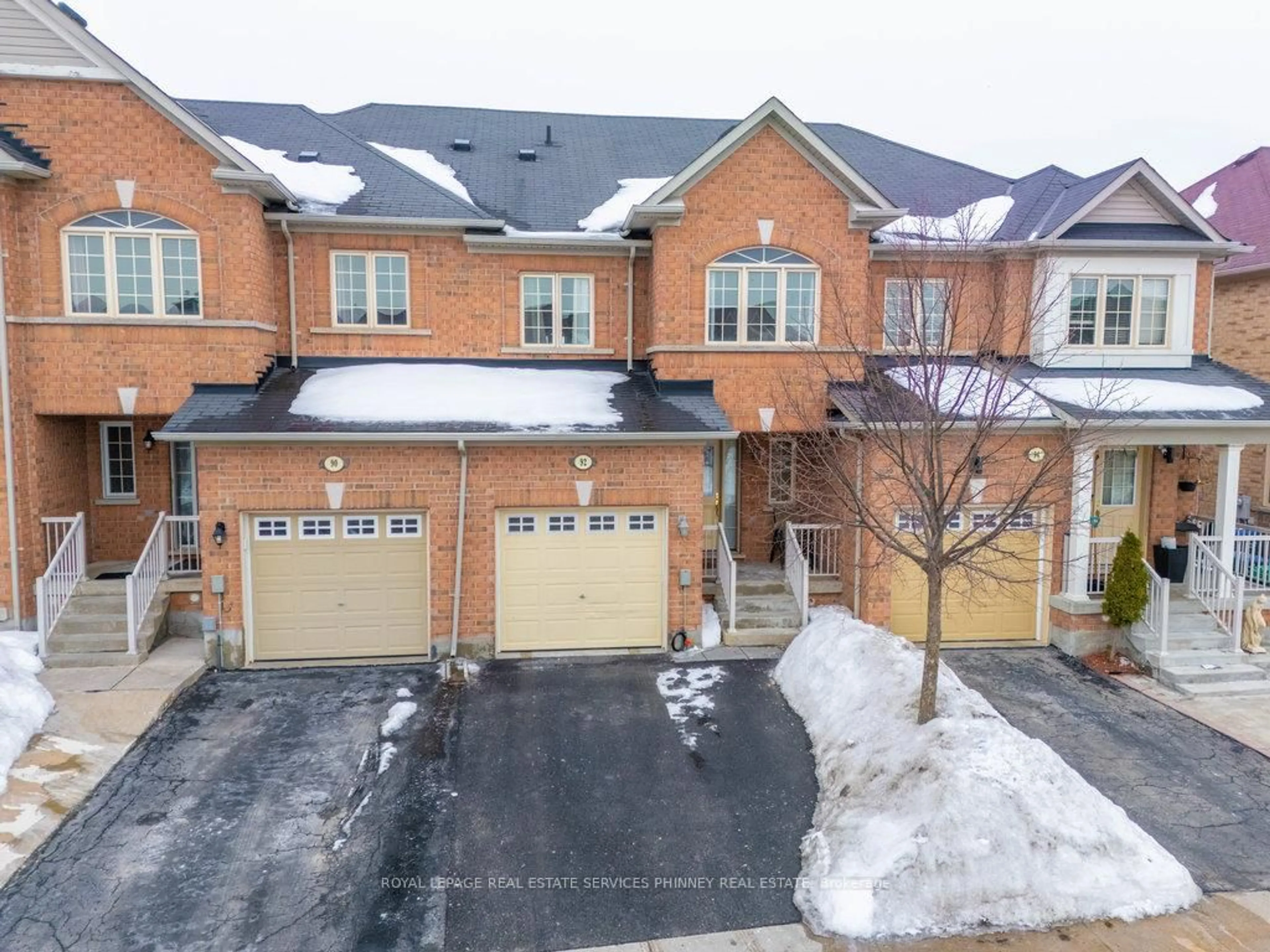 A pic from outside/outdoor area/front of a property/back of a property/a pic from drone, street for 92 Cedarbrook Rd, Brampton Ontario L6R 0W4