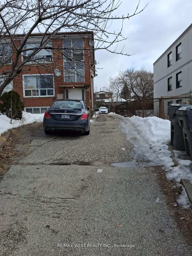 Additional property image - 2607-2609 Keele St