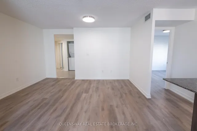 Additional property image - 816 Lansdowne Ave Unit 307