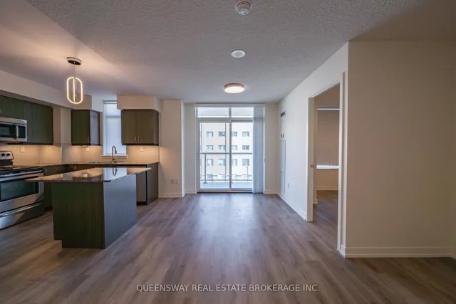 Additional property image - 816 Lansdowne Ave Unit 307