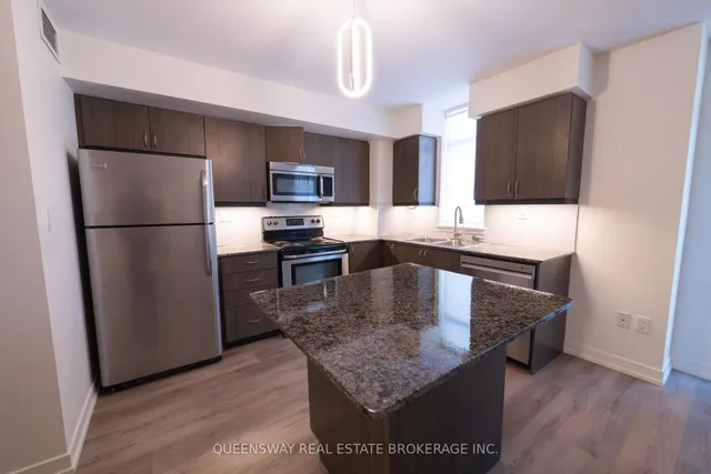 Additional property image - 816 Lansdowne Ave Unit 307