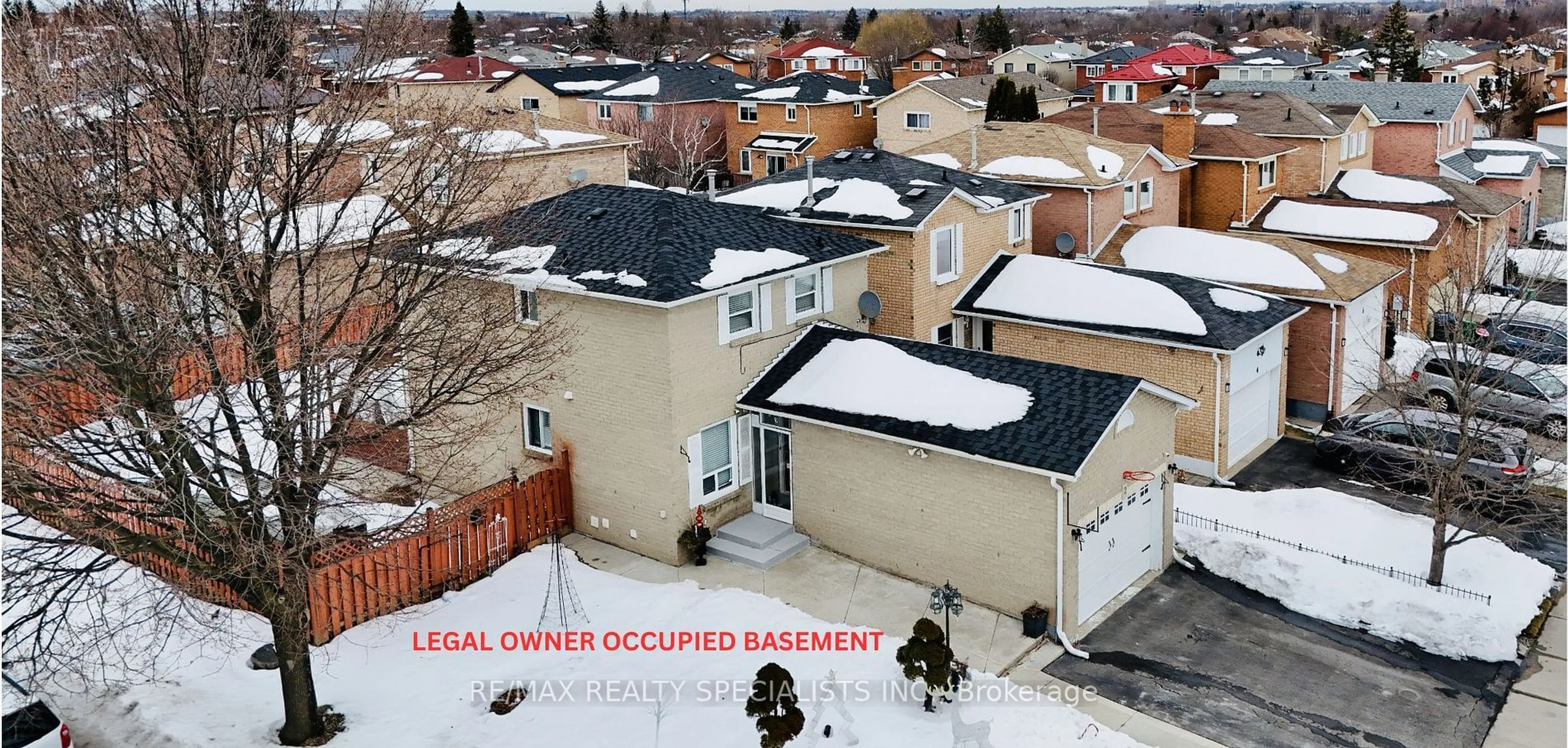 A pic from outside/outdoor area/front of a property/back of a property/a pic from drone, street for 2 Cortez Crt, Brampton Ontario L6X 3Z4