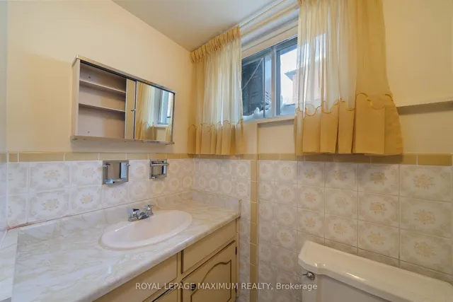 Additional property image - 28 Madron Cres