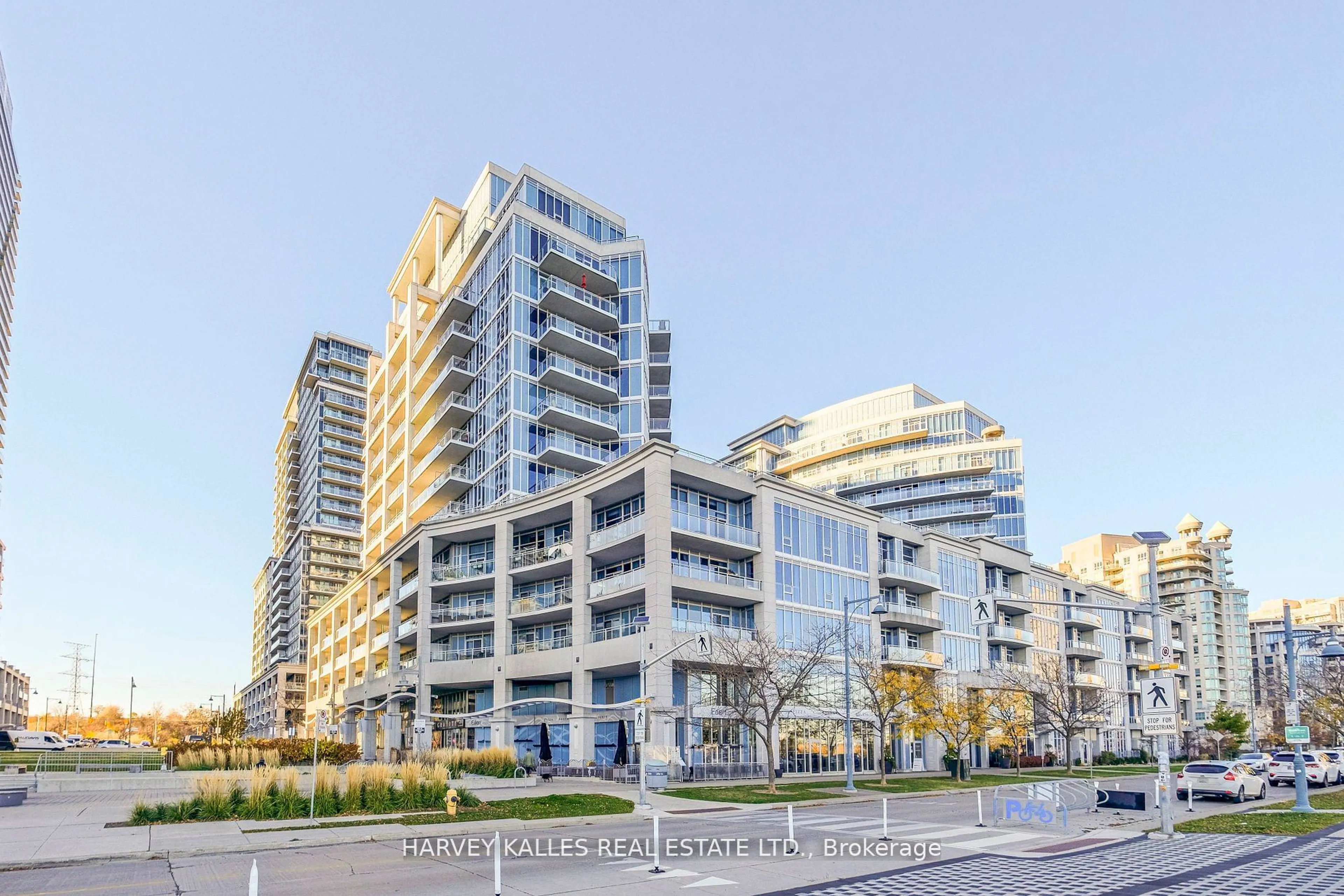 Blurry image for 58 Marine Parade Dr #340, Toronto Ontario M8V 4G1