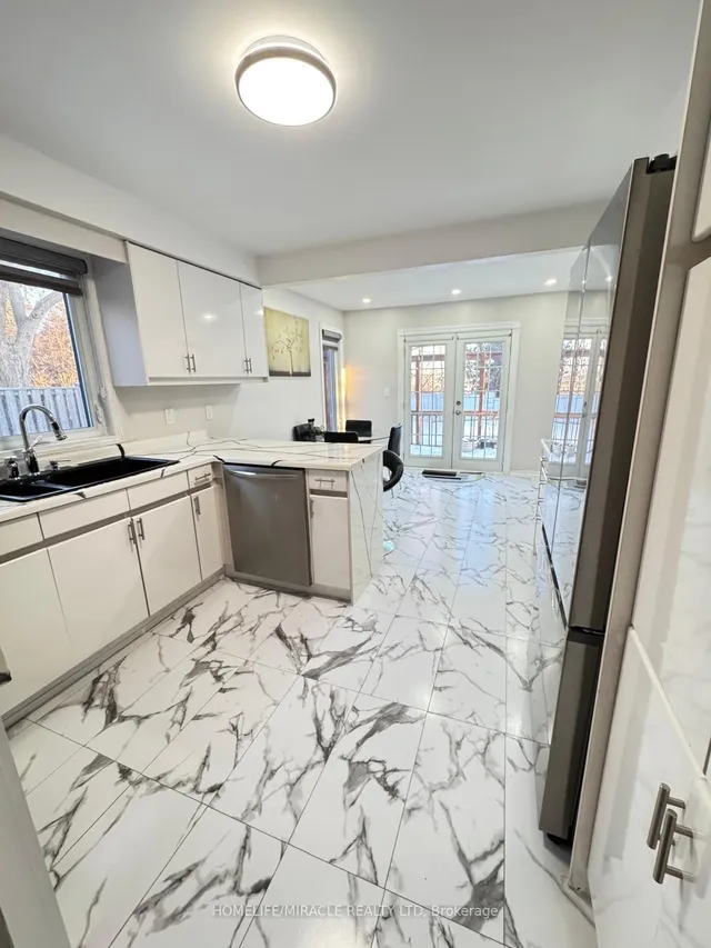 Primary image of 32 Plover Pl