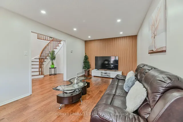 Additional image 33 of 32 Plover Pl