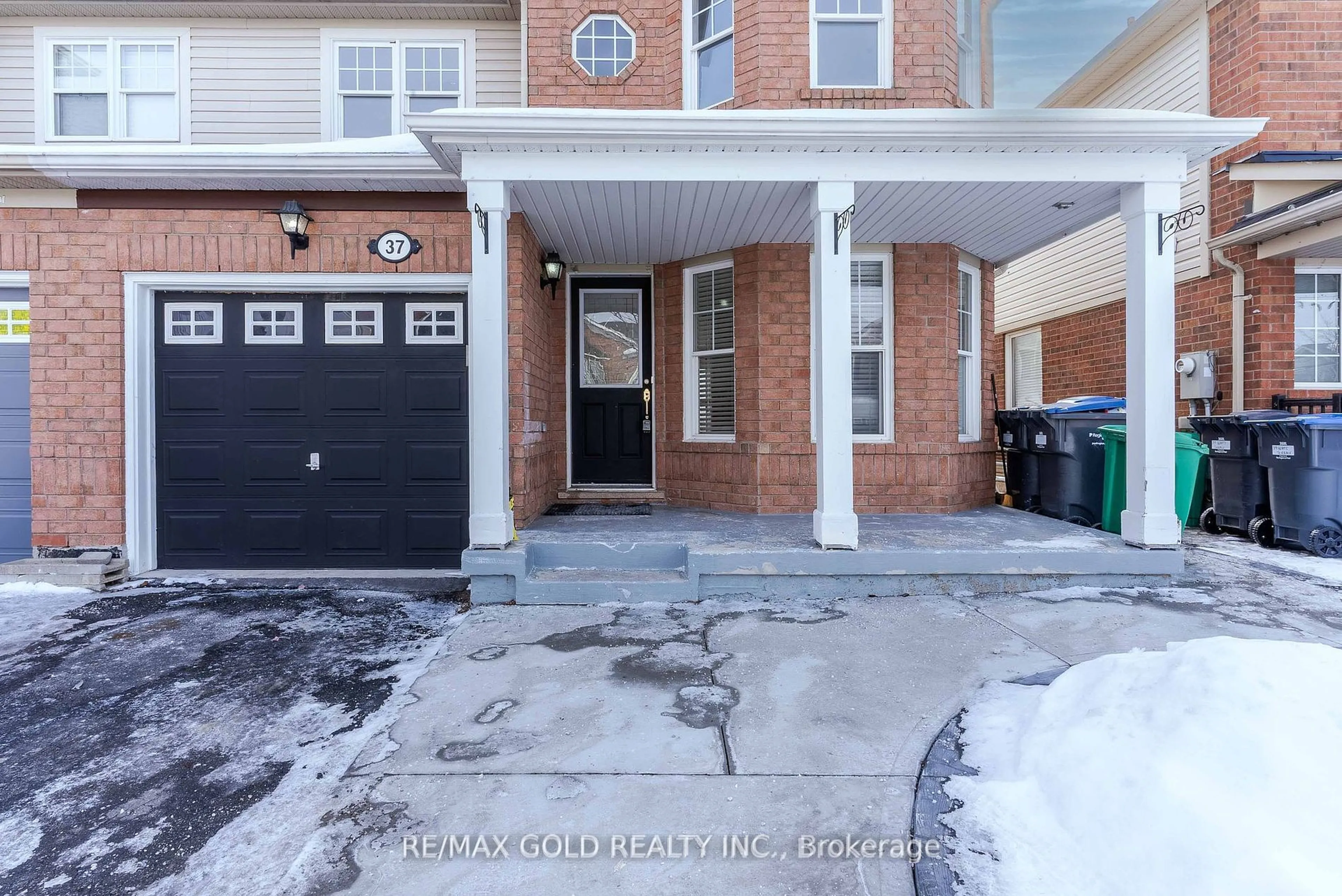 Home with brick exterior material, street for 37 Keats Terr, Brampton Ontario L7A 3N1