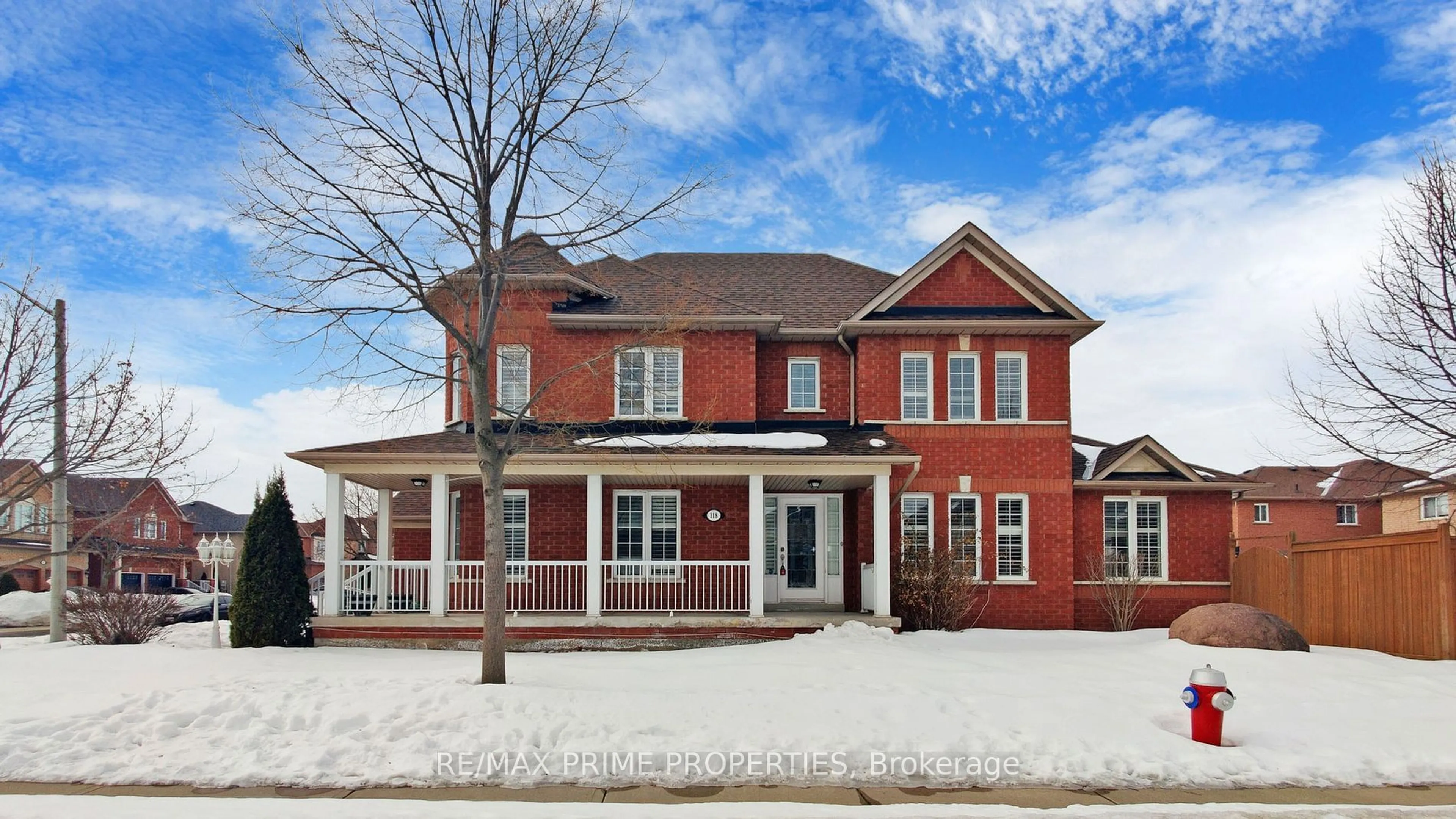 Home with brick exterior material, street for 118 Fairhill Ave, Brampton Ontario L7A 2J7