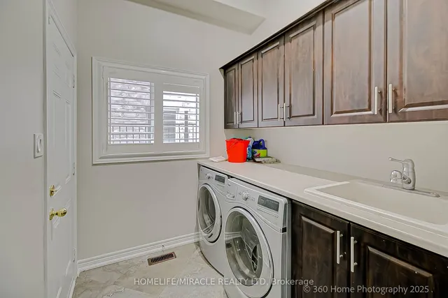 Additional property image - 20 Amy Ave