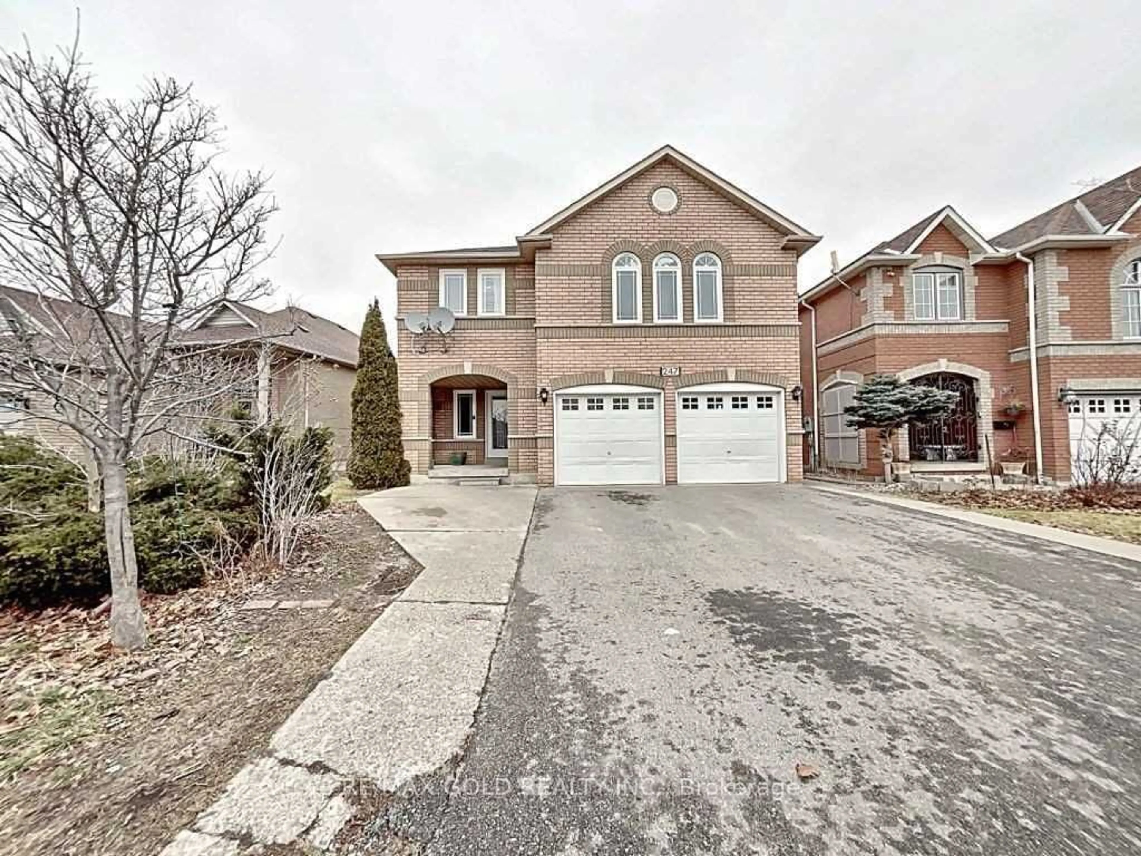 Home with brick exterior material, street for 247 Cresthaven Rd, Brampton Ontario L7A 1K8