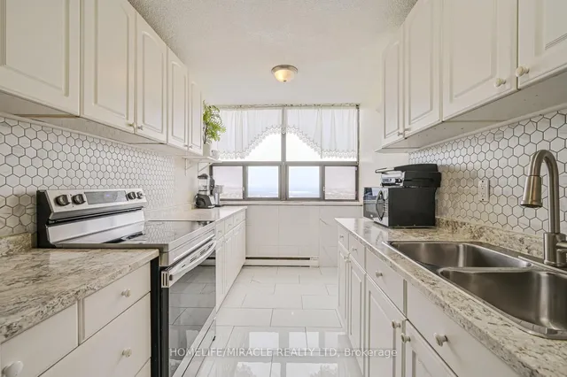 Additional property image - 18 Knightsbridge Rd Unit 2311